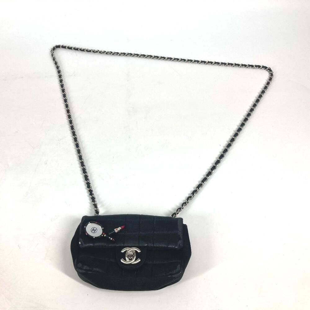 CHANEL Black Pochette Shoulder Bag - Picture 3 of 13